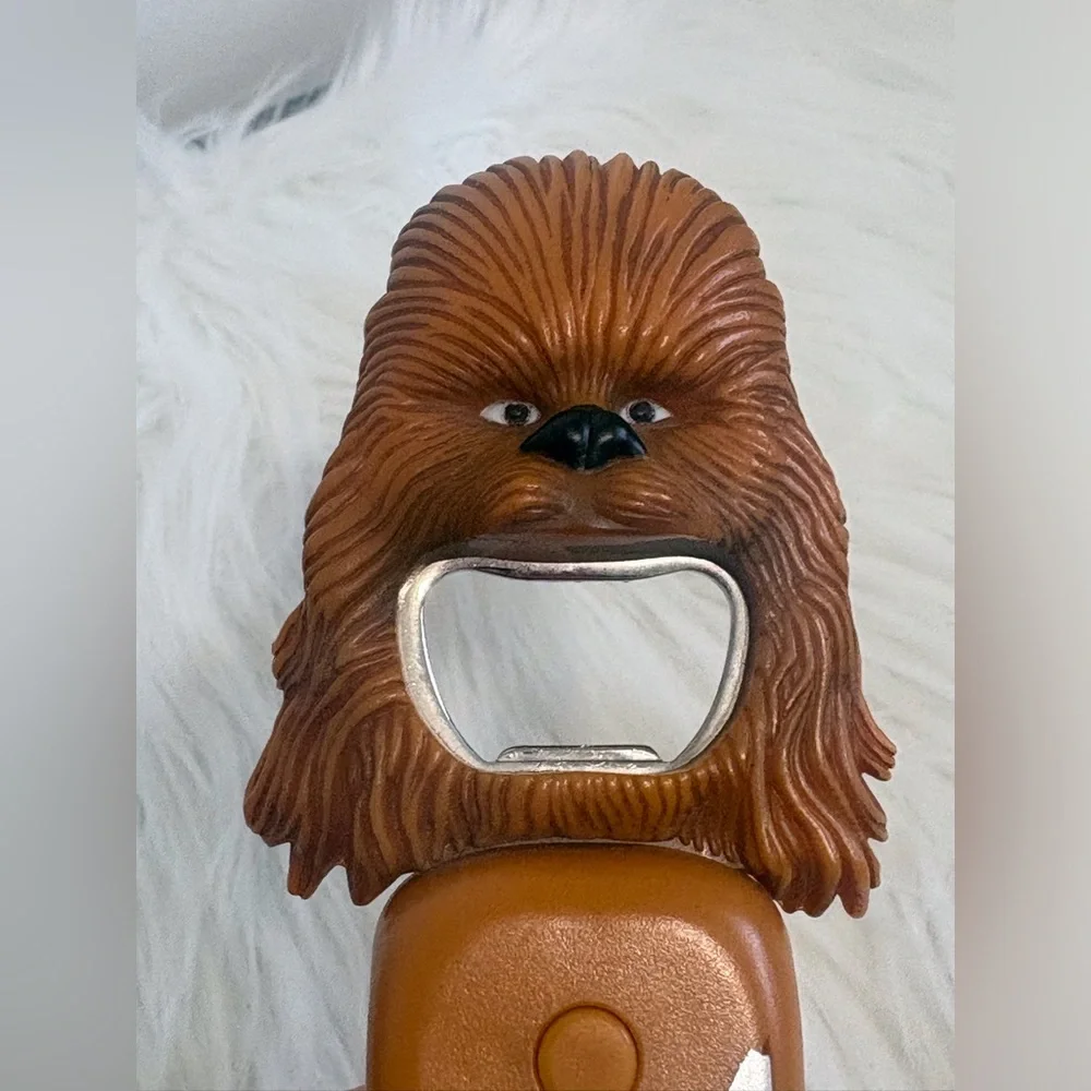 Hallmark Brown Chewbacca Bottle Opener - Picture 3 of 3